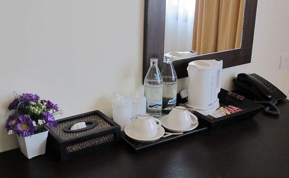 La De Bua Hotel Patong Экстерьер фото