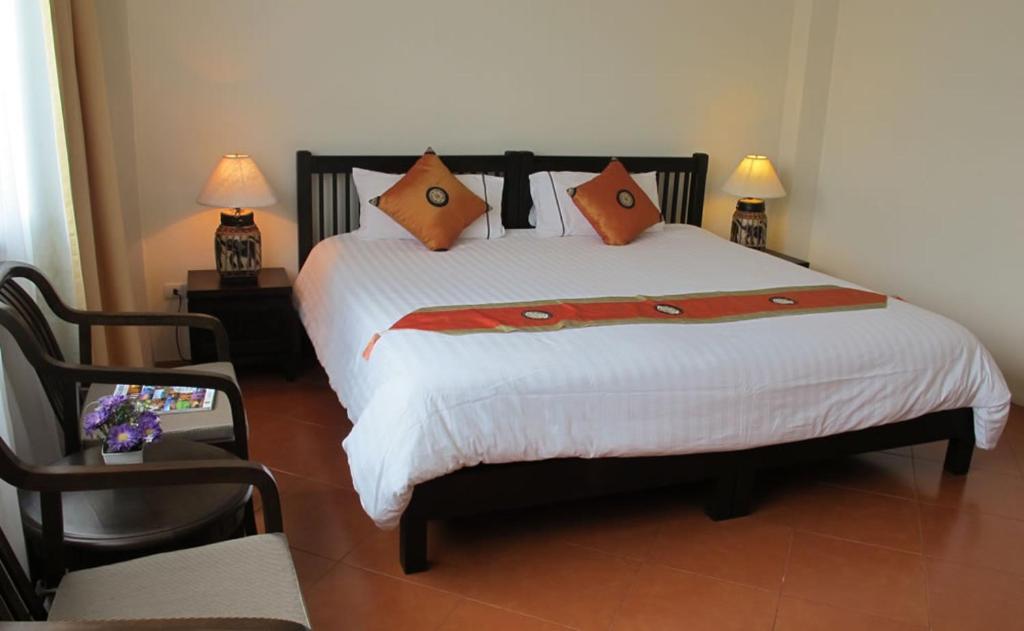 La De Bua Hotel Patong Номер фото