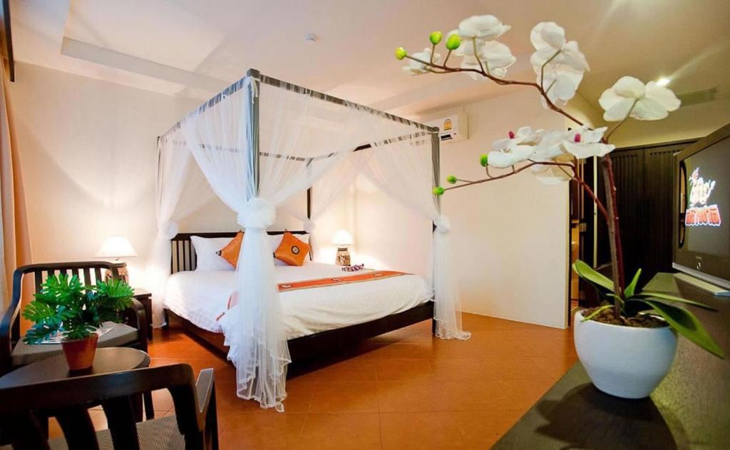 La De Bua Hotel Patong Номер фото