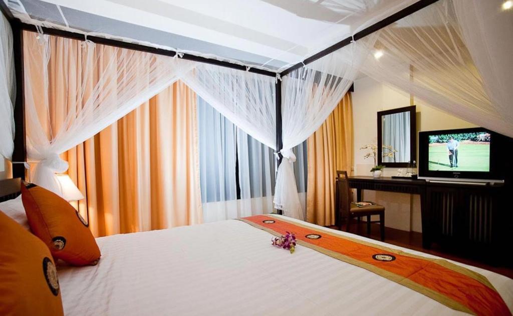 La De Bua Hotel Patong Номер фото